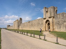 0606 Vormittags Aigues-Mortes - später Goult